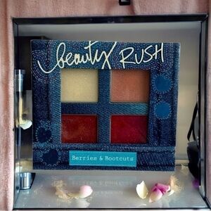 Rare Victoria's Secret Beauty Rush Lip Gloss Palette Lip Color Berries&Bootcuts